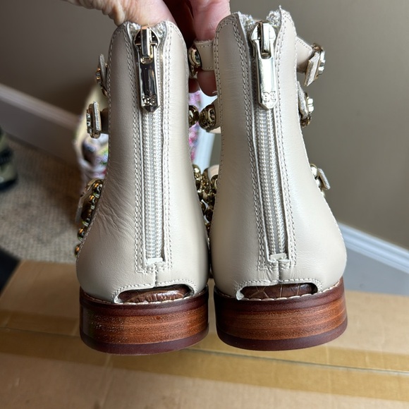 Sam Edelman • Women’s Estella Studded Gladiator Sandal • Size 8.5 • Sandshell • - Picture 9 of 17